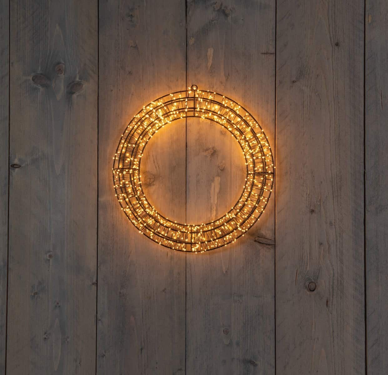 Krans verlicht zwart 36 cm 800 lampjes