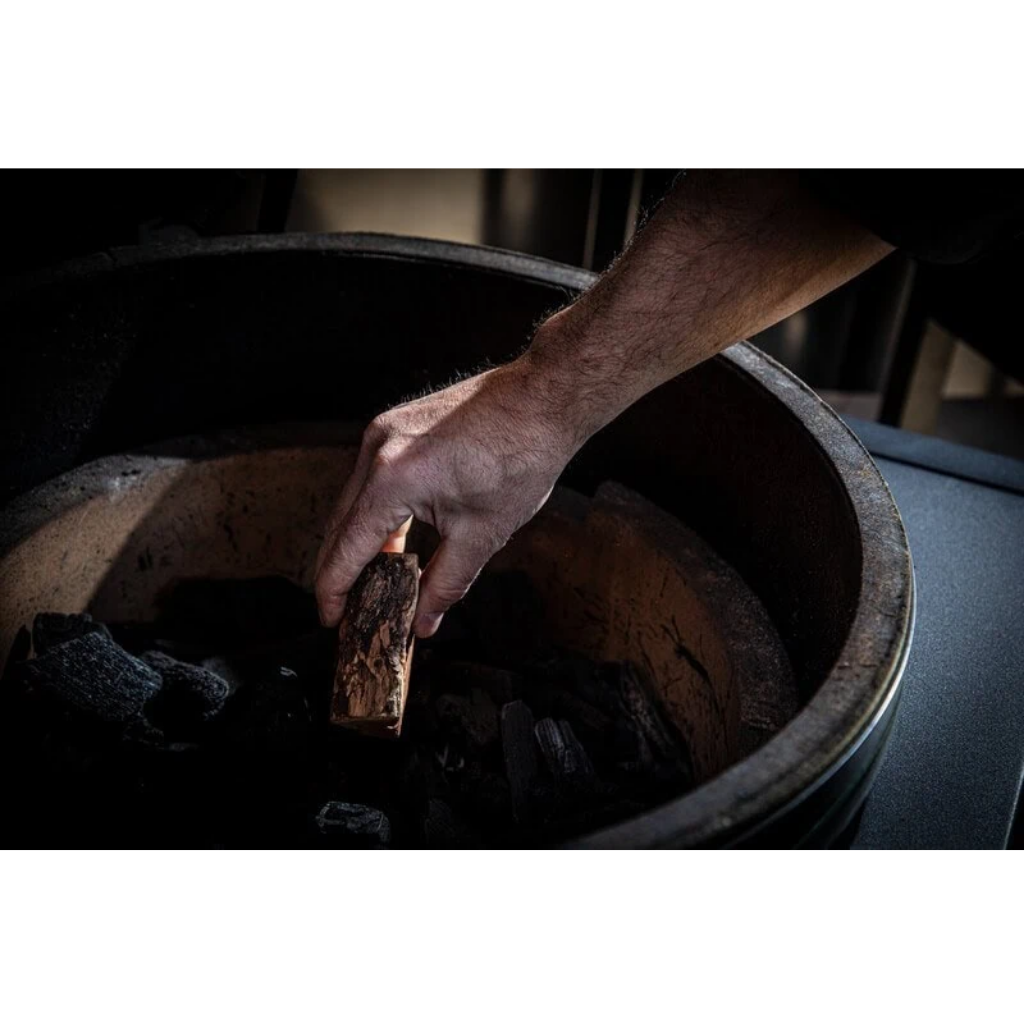 Big Green Egg Apple Wood Chunks