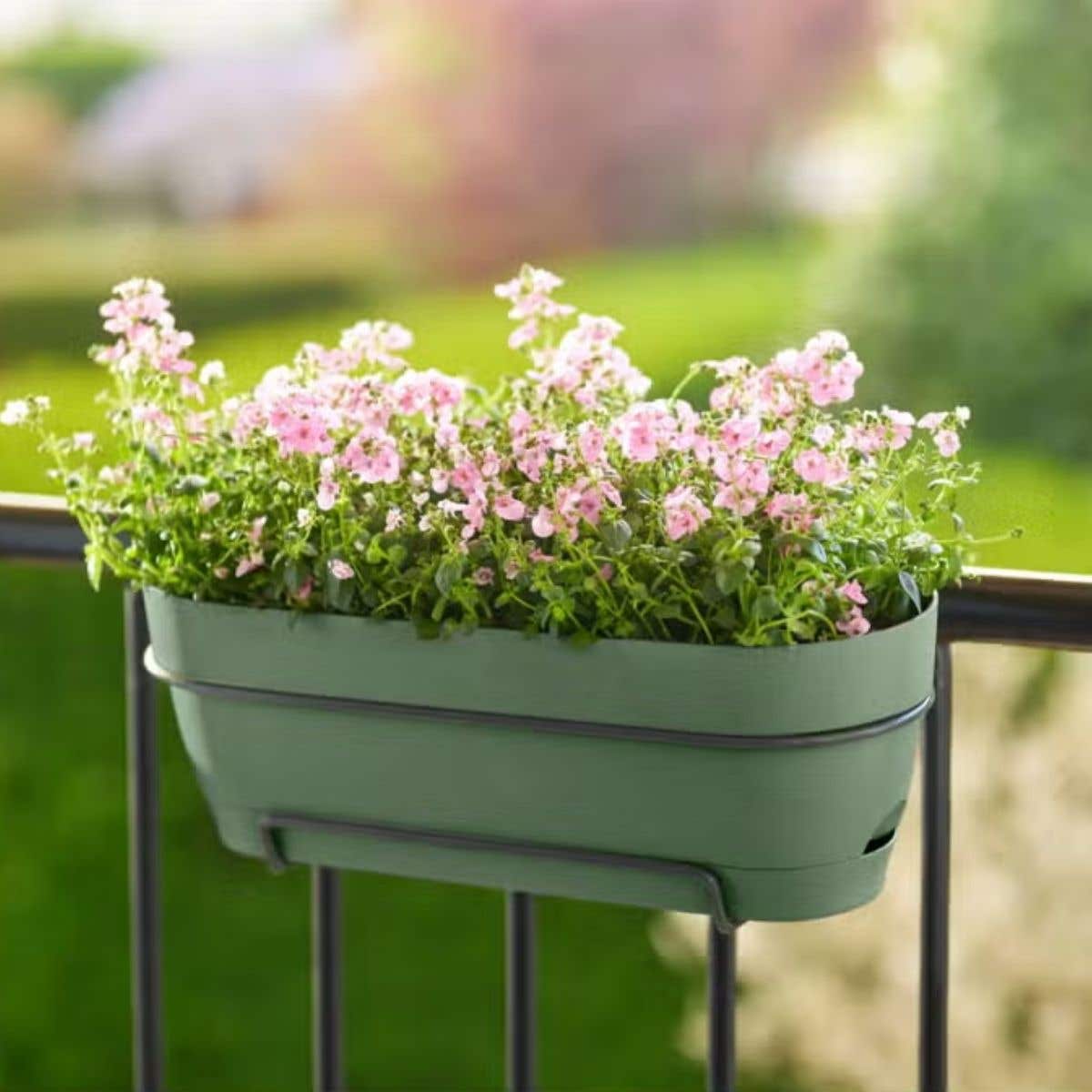 Elho Balkonbak Vibia Campana Allin1 Pistachegroen 50.4 x 26 x 17.7 cm