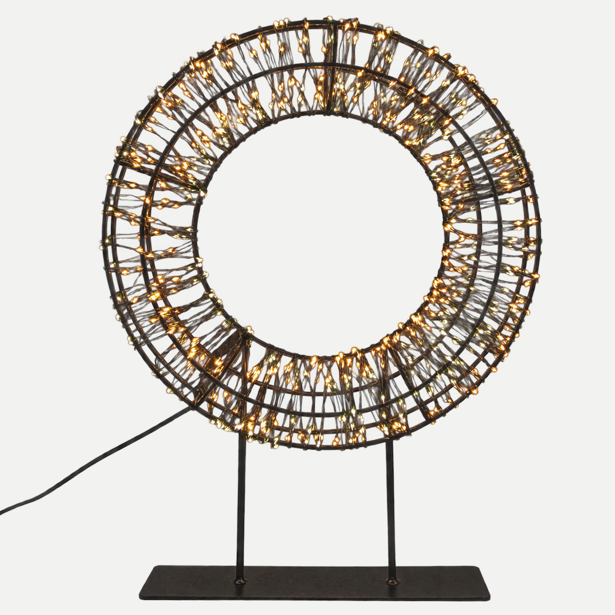 Anna's Collection Verlicht Kerstfiguur Krans Zwart Klassiek Warm 800 Lampjes 28 x 7 x 39 cm