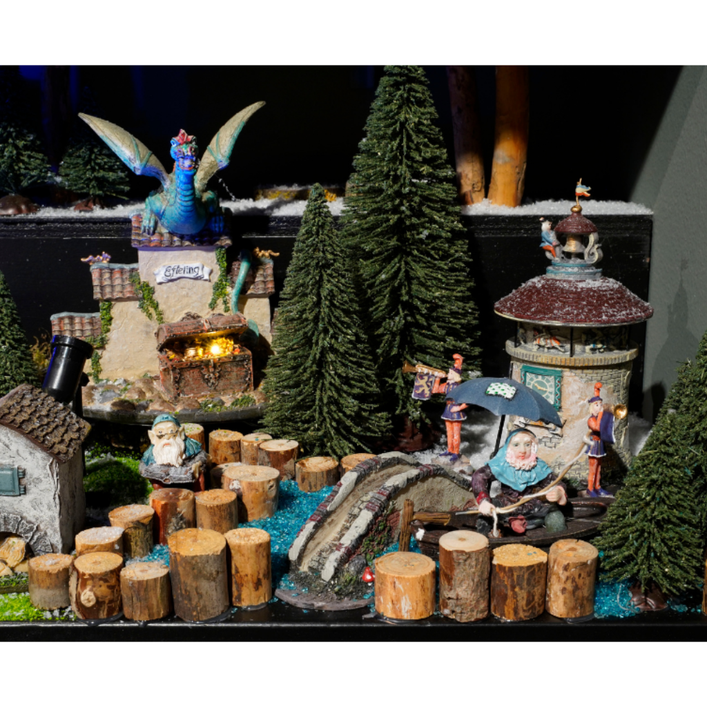 Efteling De Draak 16,5 x 9,5 x 17,5 cm