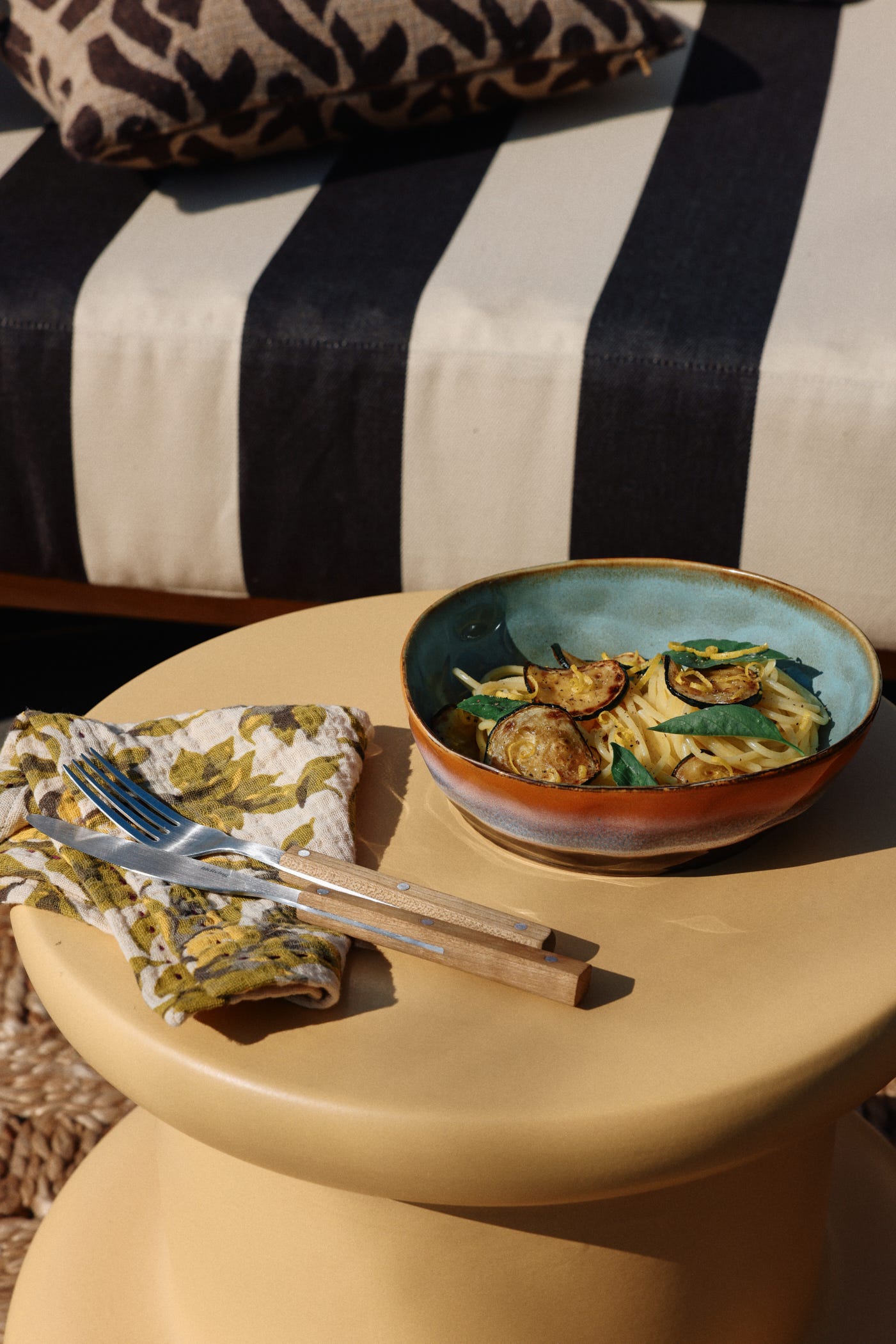 HKliving 70S Ceramics Pasta Bowls, Golden Hour 2 stuks