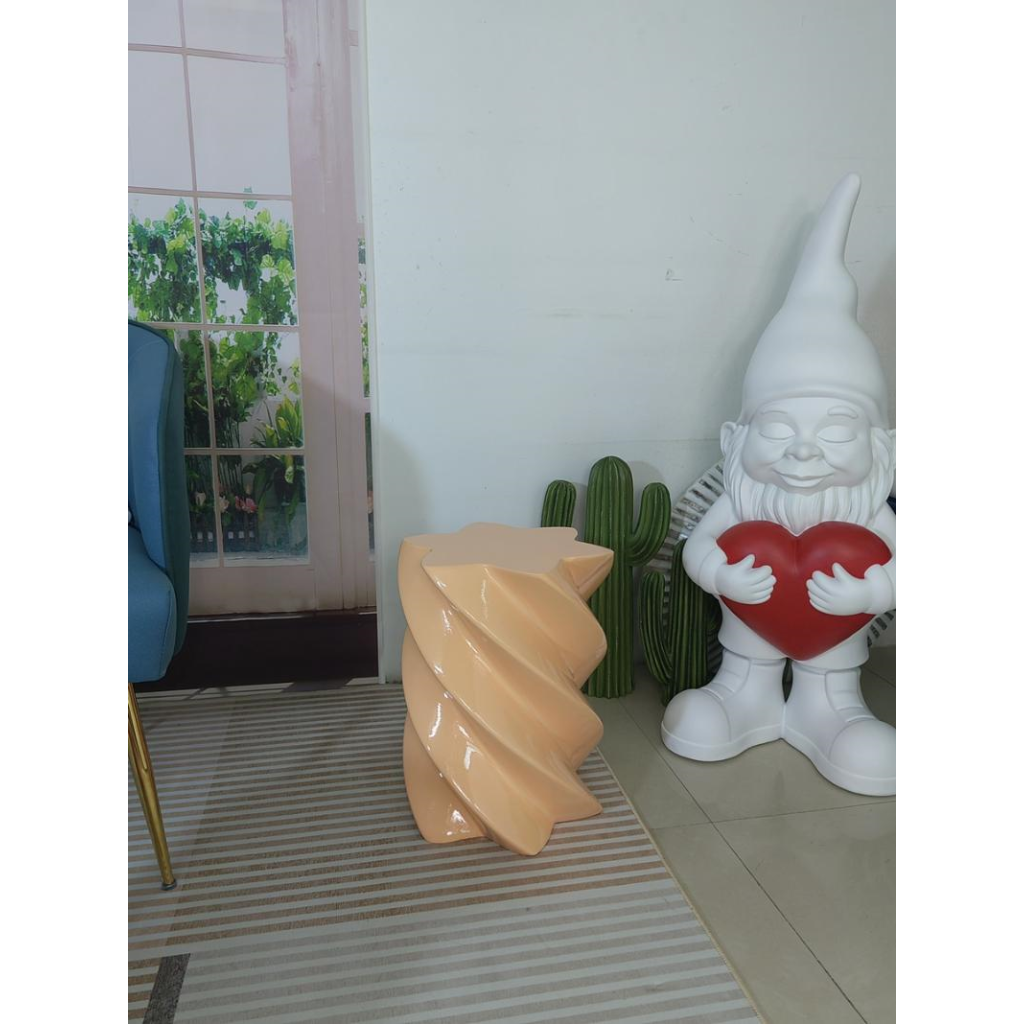 Bijzettafel Swirl Peach 32 x 42 cm