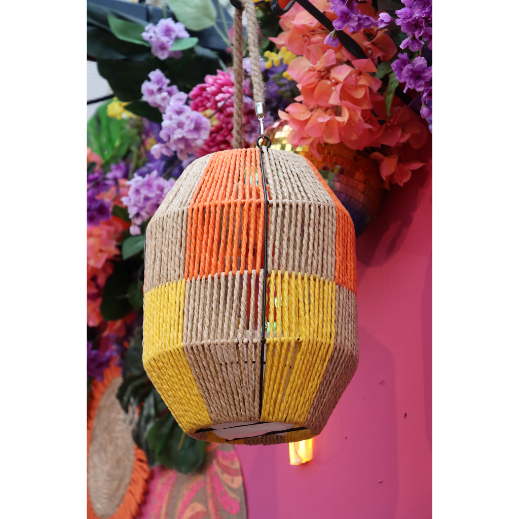 Lantaarn met glas oranje-geel 26 x 32 cm