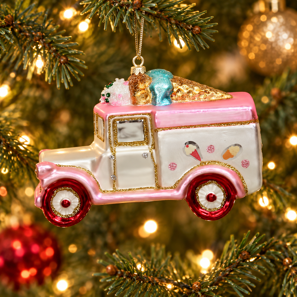 HD Collection Kerstornament Ijscowagen Glas Roze 11.6 x 4.3 x 7.6 cm
