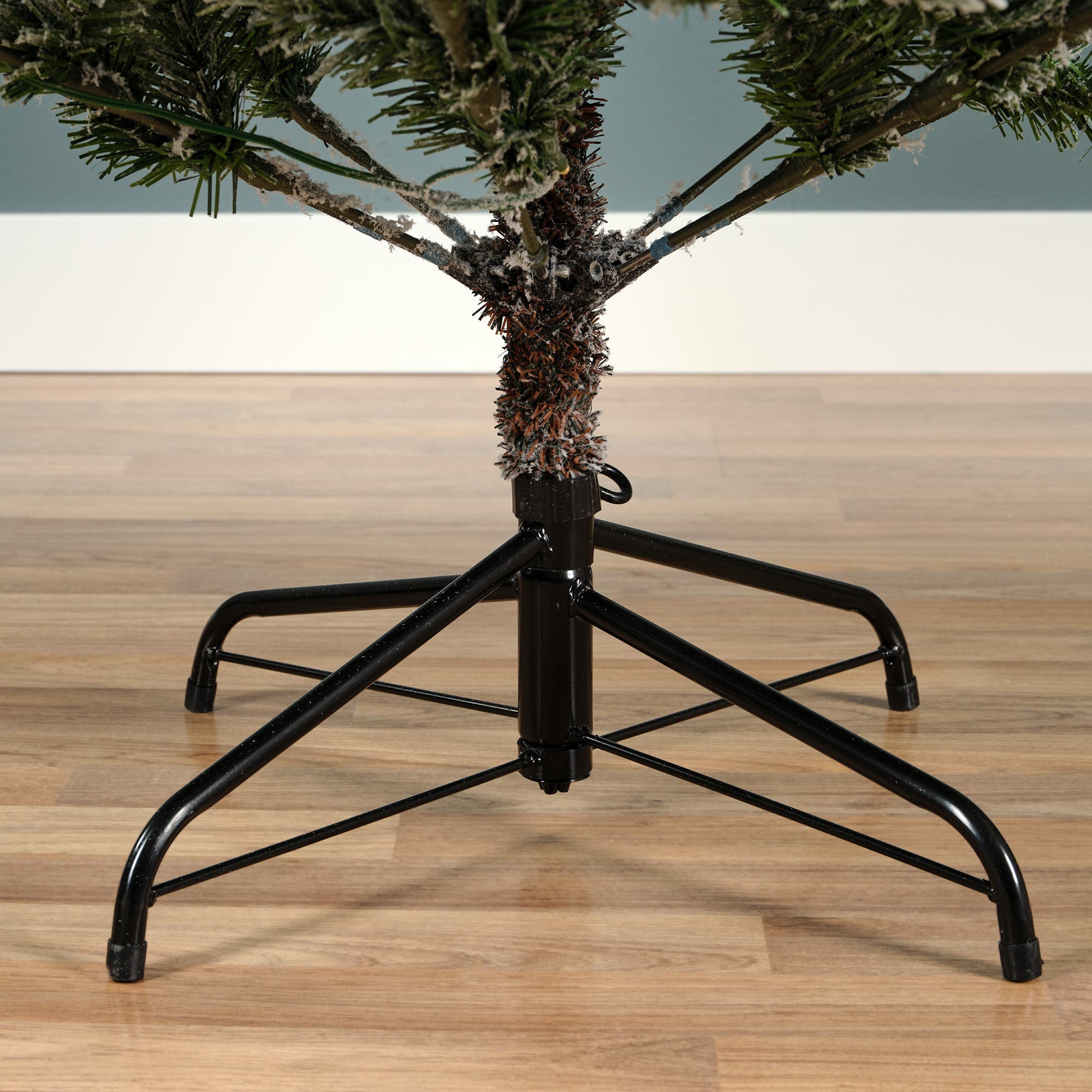 Everlands Kunstkerstboom Allison Wit met Sneeuw en Verlichting 240 x 152 cm