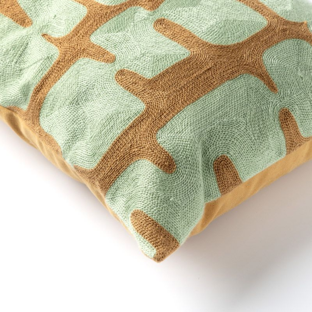 Dutch Decor Sierkussen Amy cameo green 30 x 50 cm