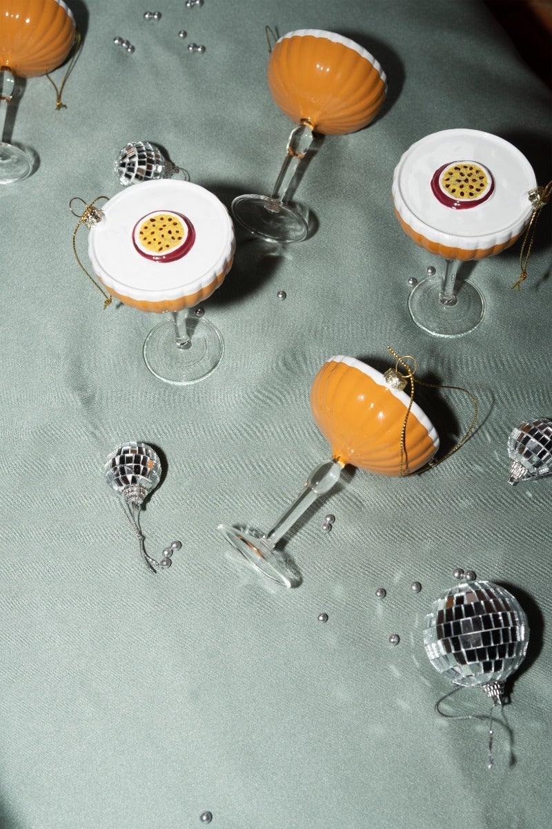 Pornstar Martini Kerstbal Yup in de boom