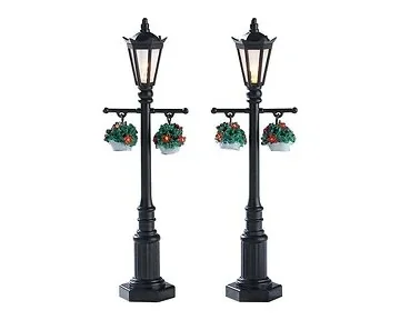 Lemax Old English lamp post