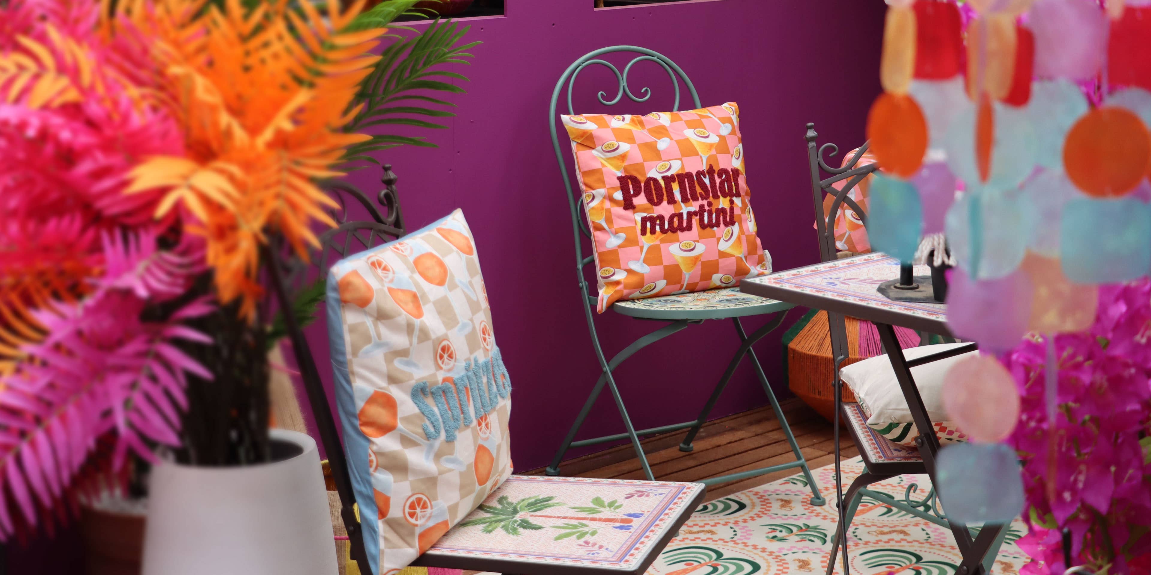 club-tropicana-clean_blur_big